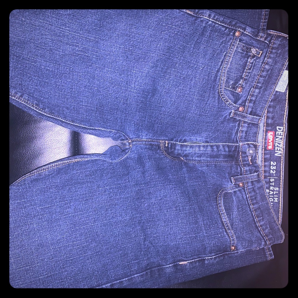 Men’s Levi’s. 32/32. Blue Jean color.